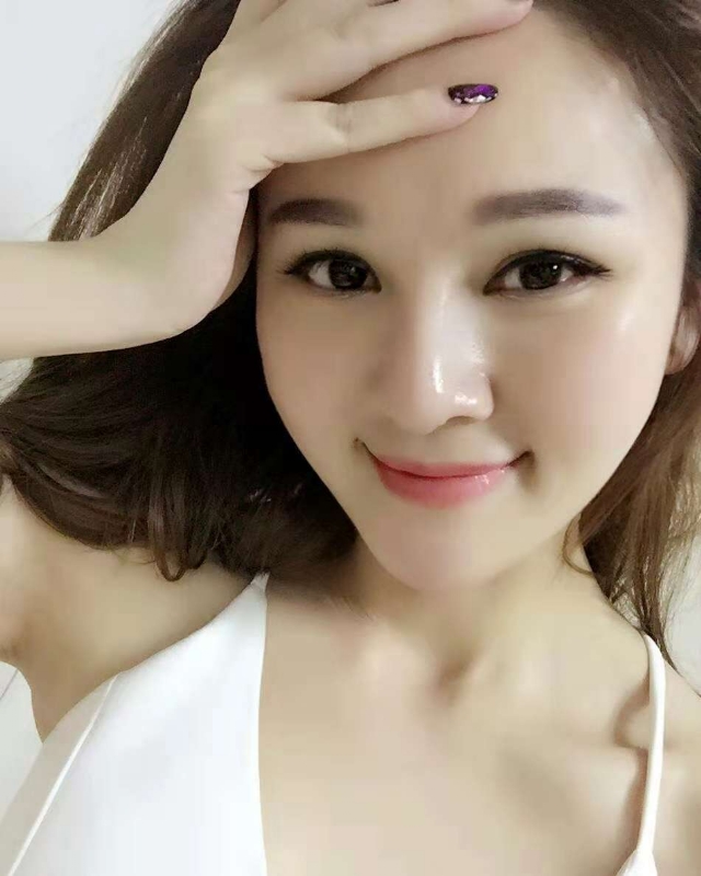 欣颖的第一张照片--香港认干亲服务网