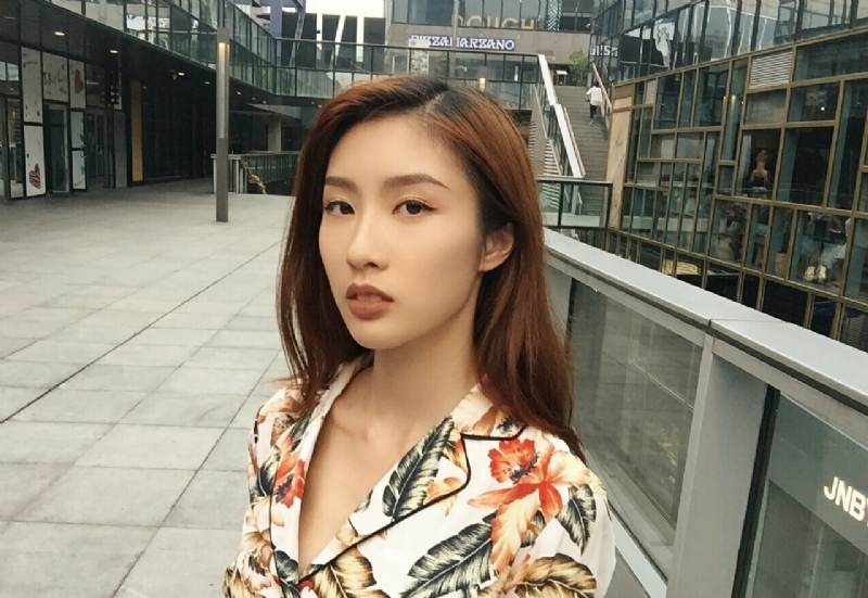 蘇悅的第四张照片--香港认干亲服务网