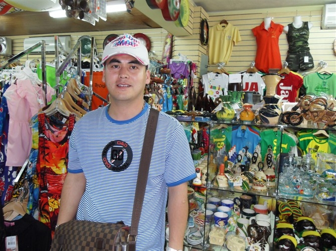 風雨後的第二张照片--香港认干亲服务网