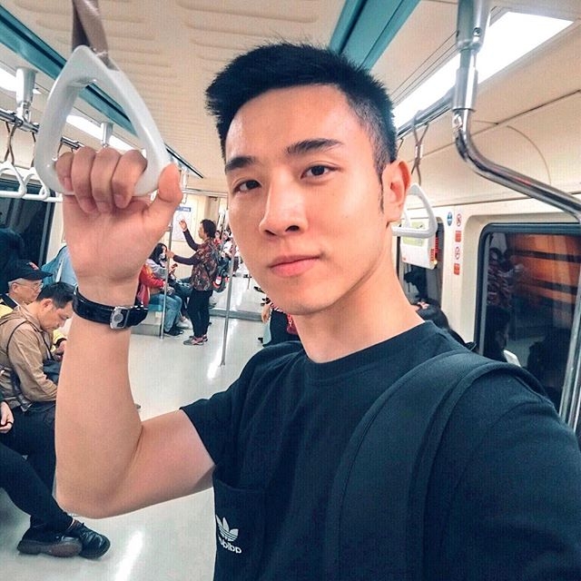 然然男士的第三张照片--香港认干亲服务网