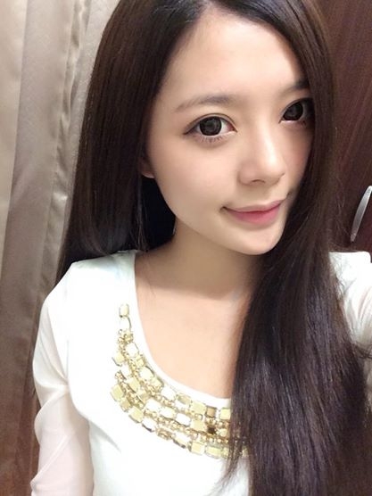 林怡的第一张照片--香港认干亲服务网