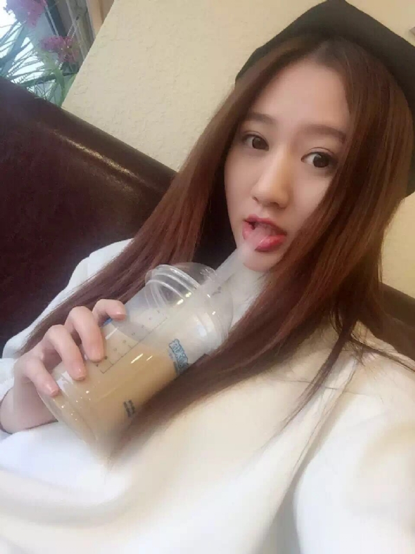 姚瑶的第一张照片--香港认干亲服务网