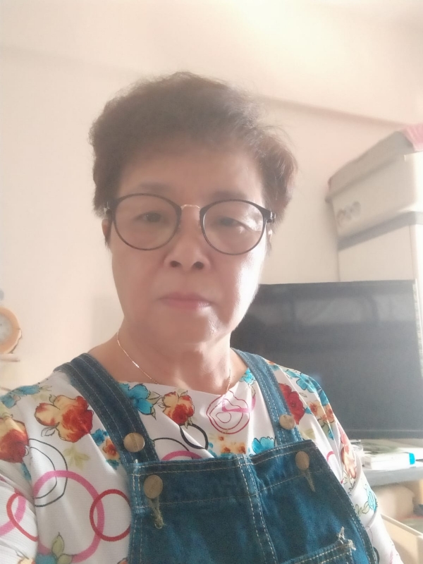 may的第一张照片--香港认干亲服务网