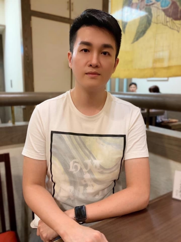 岁月流逝的第二张照片--香港认干亲服务网