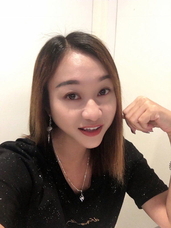 小蜜蜂??的第一张照片--香港认干亲服务网