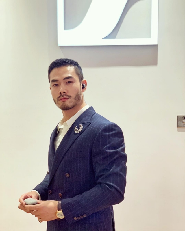 岸與海的距離的第一张照片--香港认干亲服务网