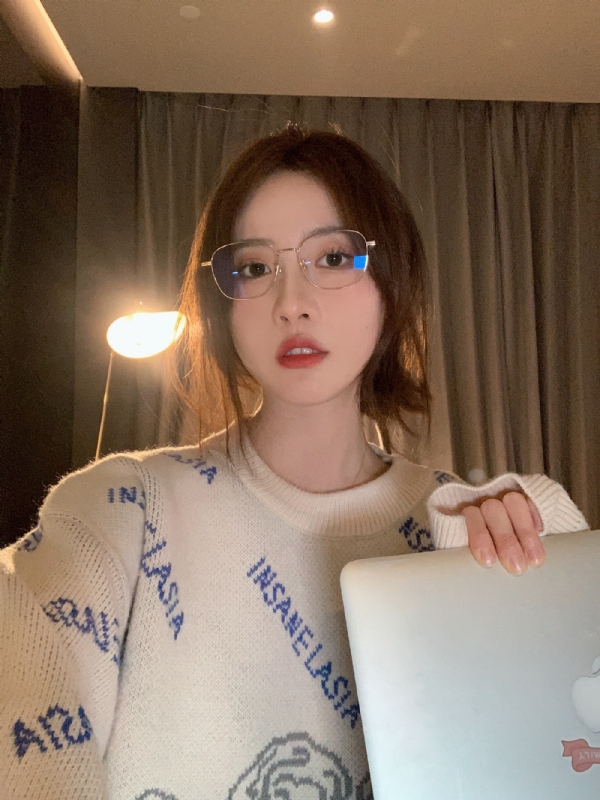 小曦的第一张照片--香港认干亲服务网