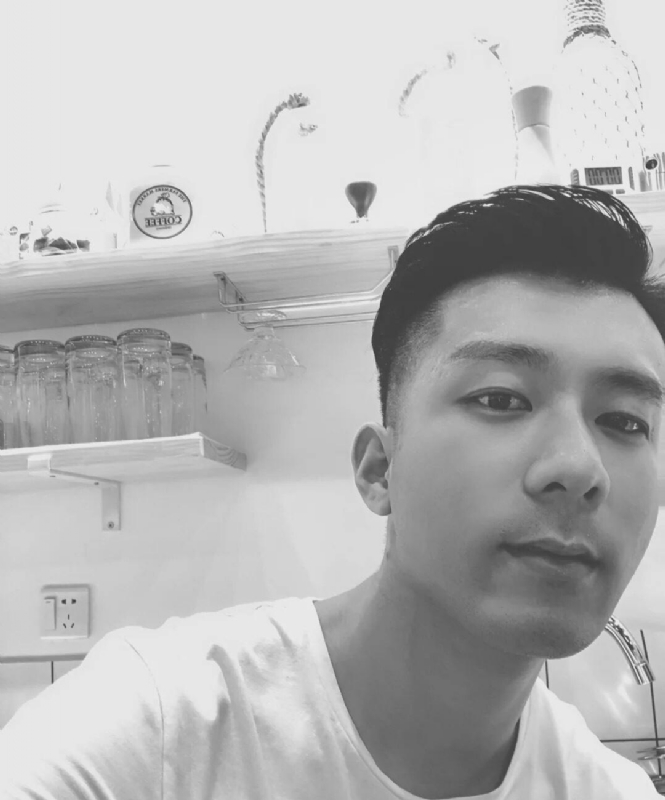 jimmy的第一张照片--香港认干亲服务网