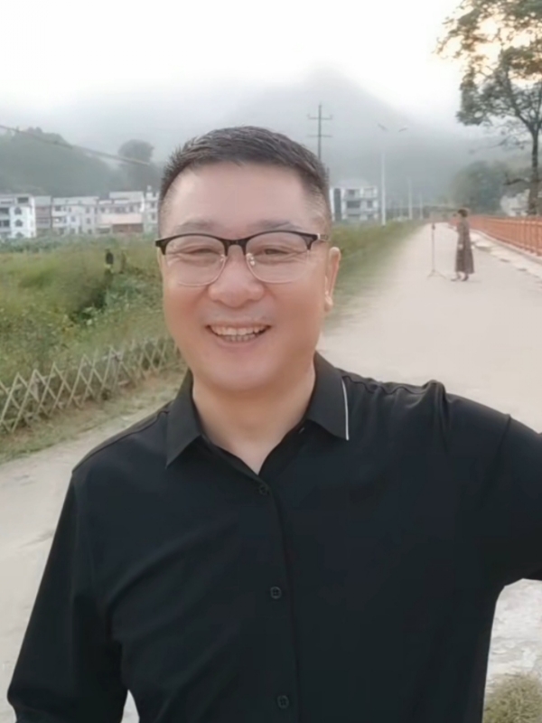 在這裡等你的第四张照片--香港认干亲服务网