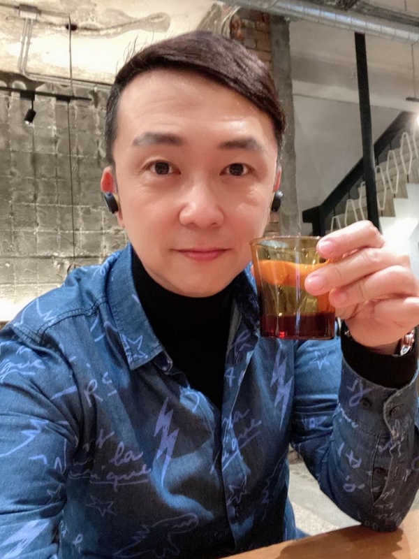 陈道明的第二张照片--香港认干亲服务网