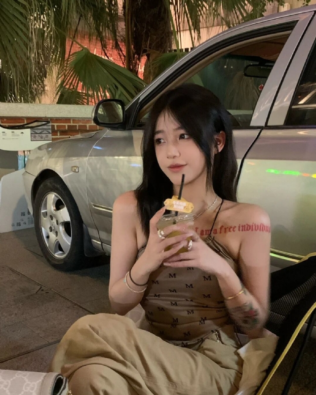 娜娜的第一张照片--香港认干亲服务网