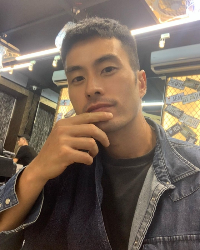 伟业强哥的第一张照片--香港认干亲服务网