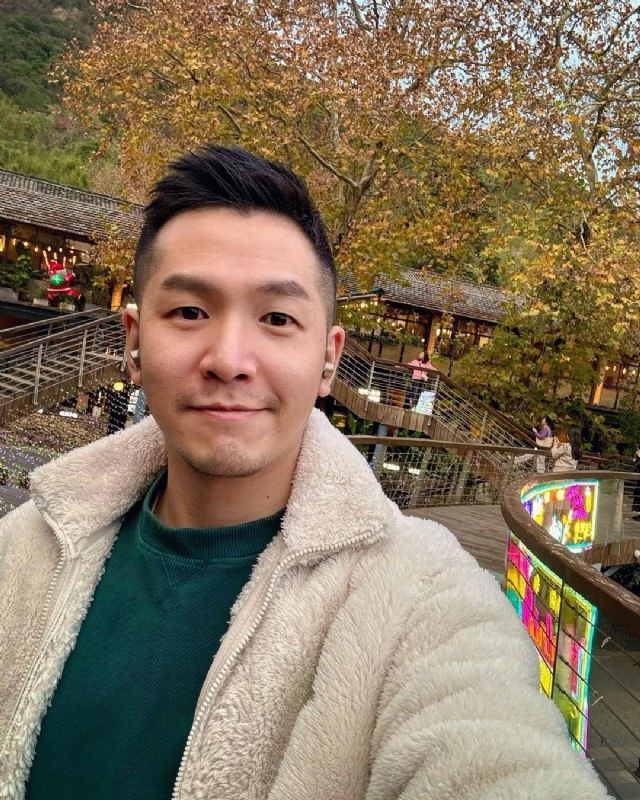 張誠健的第一张照片--香港认干亲服务网