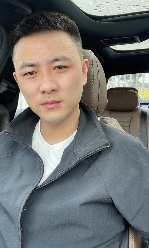 惊弢亥琅的第一张照片--香港认干亲服务网