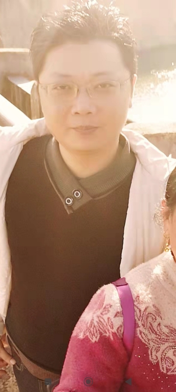 邓生的第二张照片--香港认干亲服务网