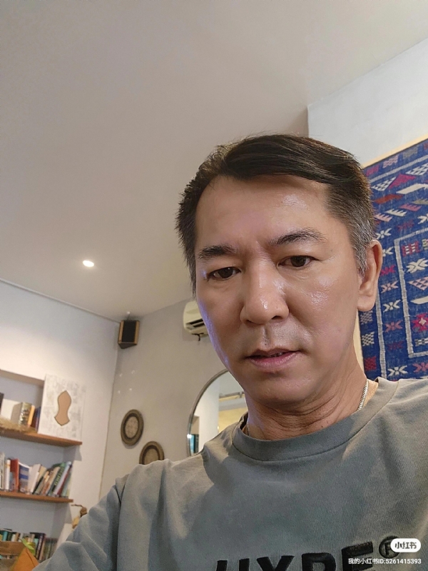 Gary黄的第一张照片--香港认干亲服务网