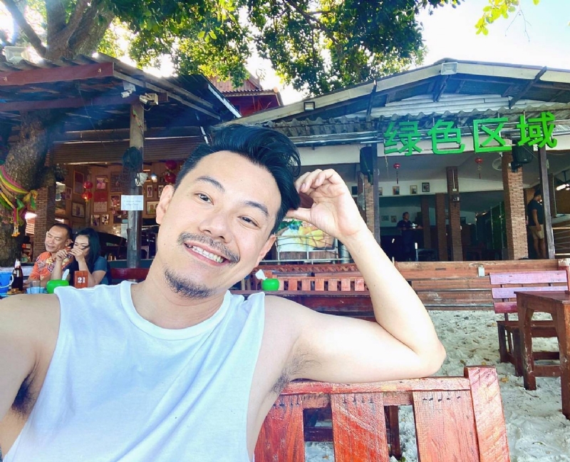 雲遊四海的第一张照片--香港认干亲服务网