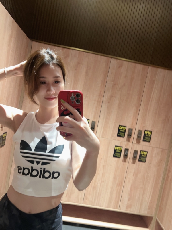 Jojo的第一张照片--香港认干亲服务网