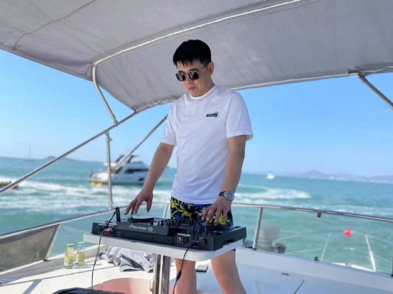 魔盒的第一张照片--香港认干亲服务网