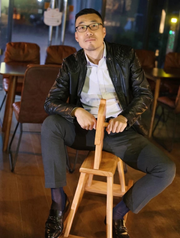 Lee的第二张照片--香港认干亲服务网